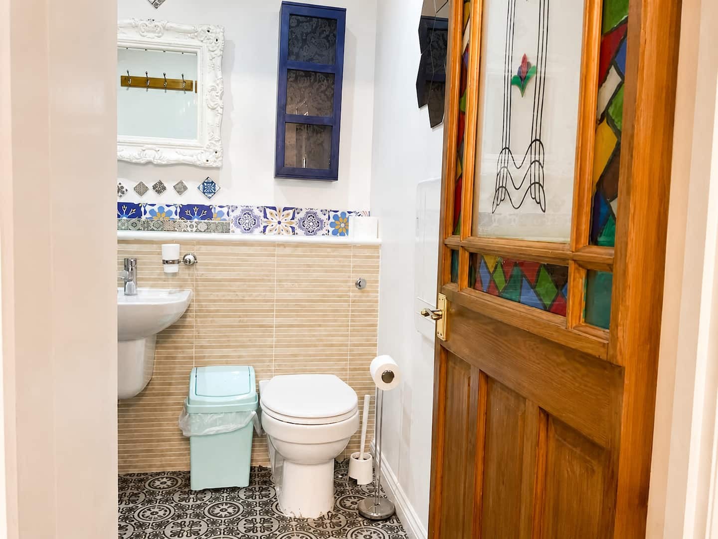 King Room with Ensuite, listing photo 6
