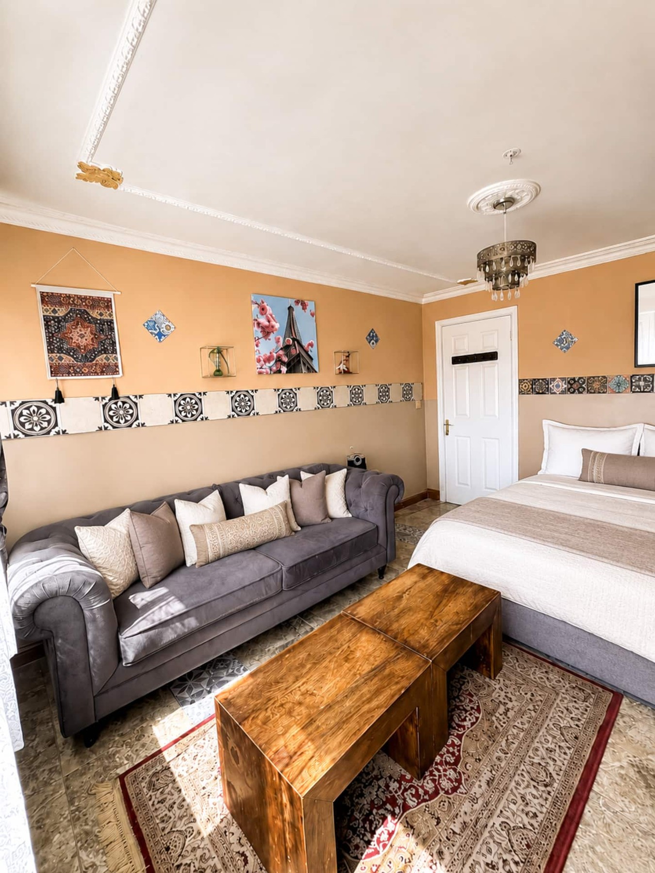 Stylish Double Room, listing photo 3