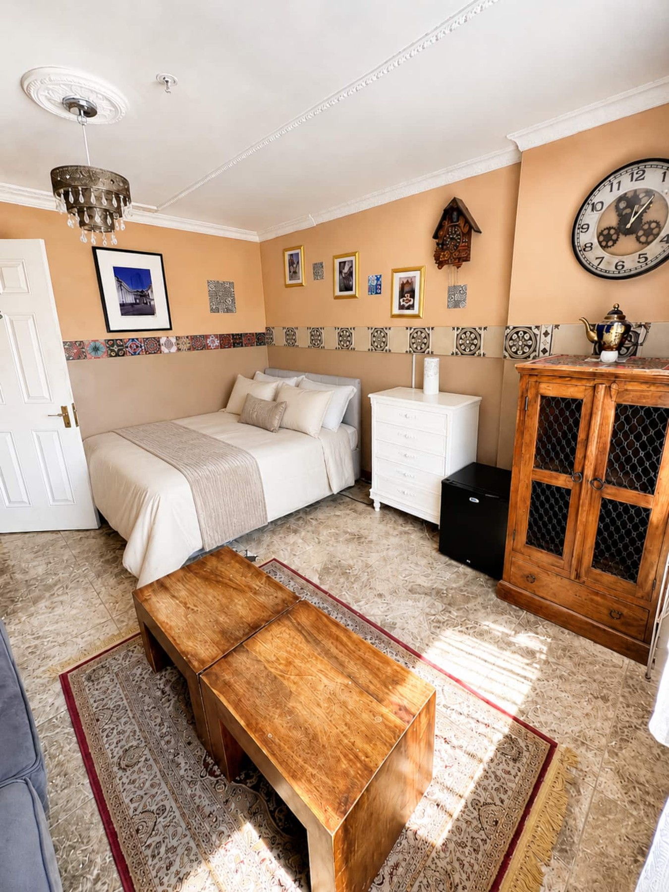 Stylish Double Room, listing photo 4